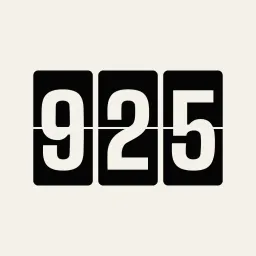 925